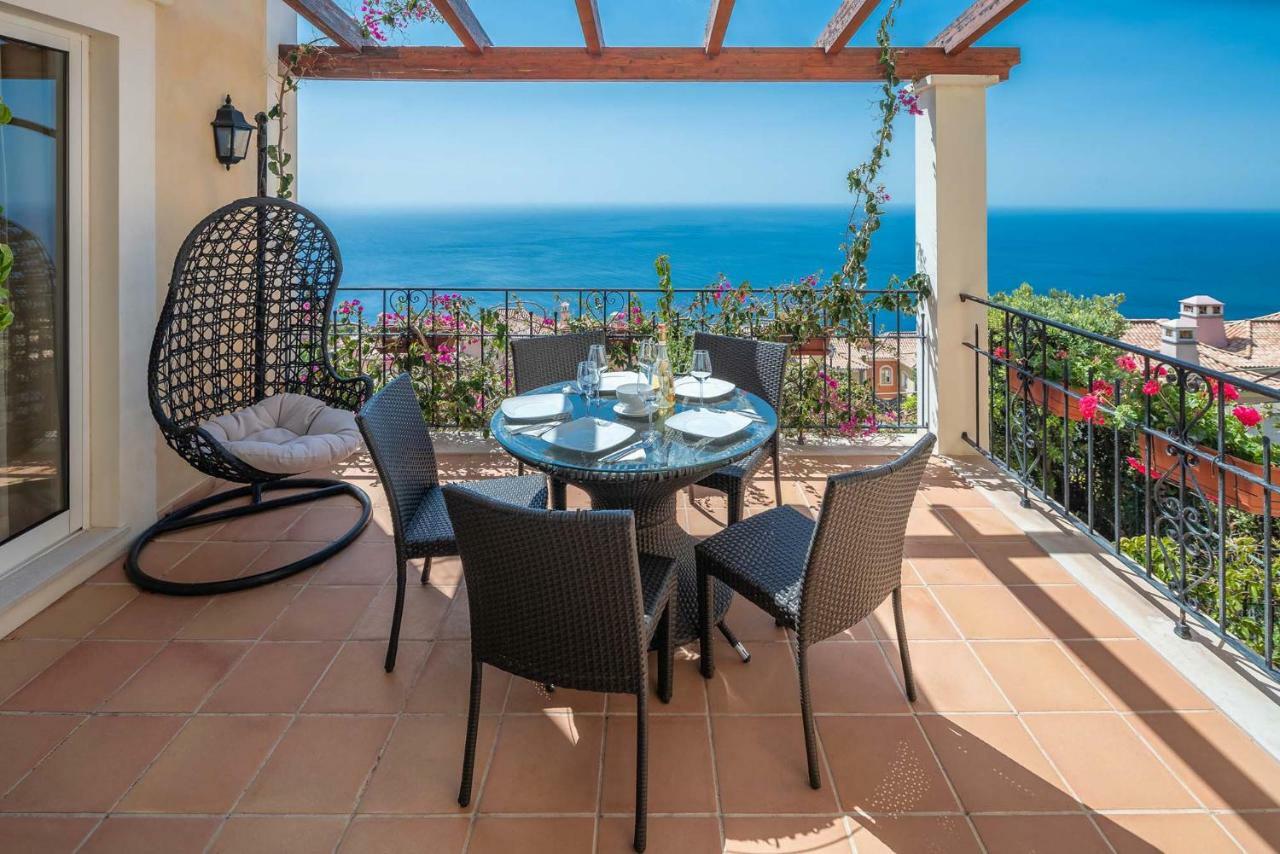 Designed Villa Palheiro Village By Hr Madeira فونشال المظهر الخارجي الصورة
